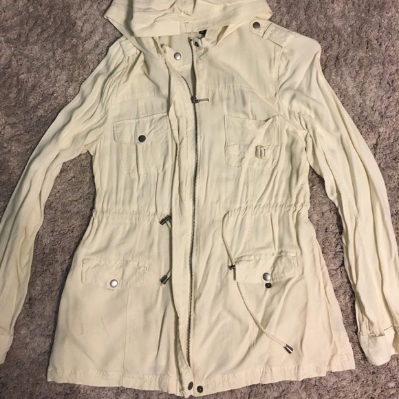 Cream jacket - Picture 2 of 4
